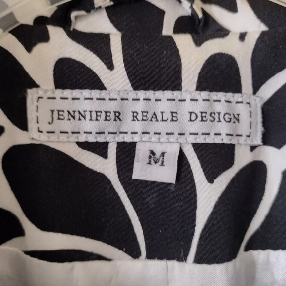 Jennifer Reale Design Chic Black White Red Floral Trench Coat Size Medium - Picture 7 of 7